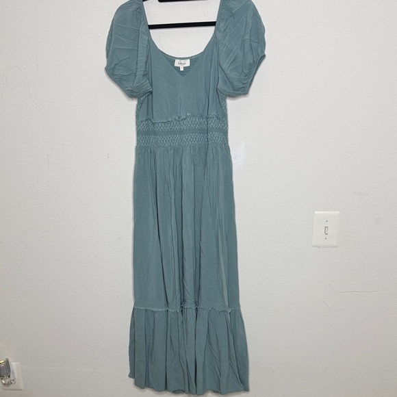 bohme Dresses & Skirts - Bohme Elegant Blue Puff Sleeve lined maxi Dress size medium